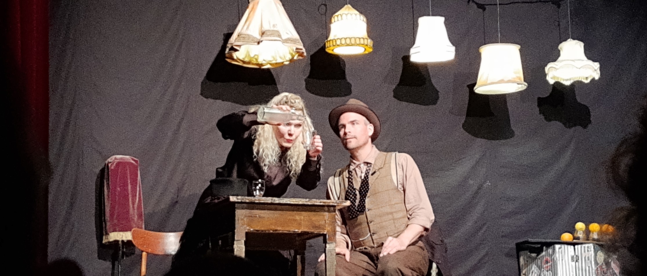 Tryllekunstnerne Malin Nielson og Charlie Caper optrådte til illus!ions